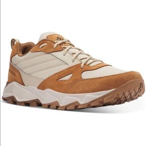 Men’s Columbia light brown hiking shoes.